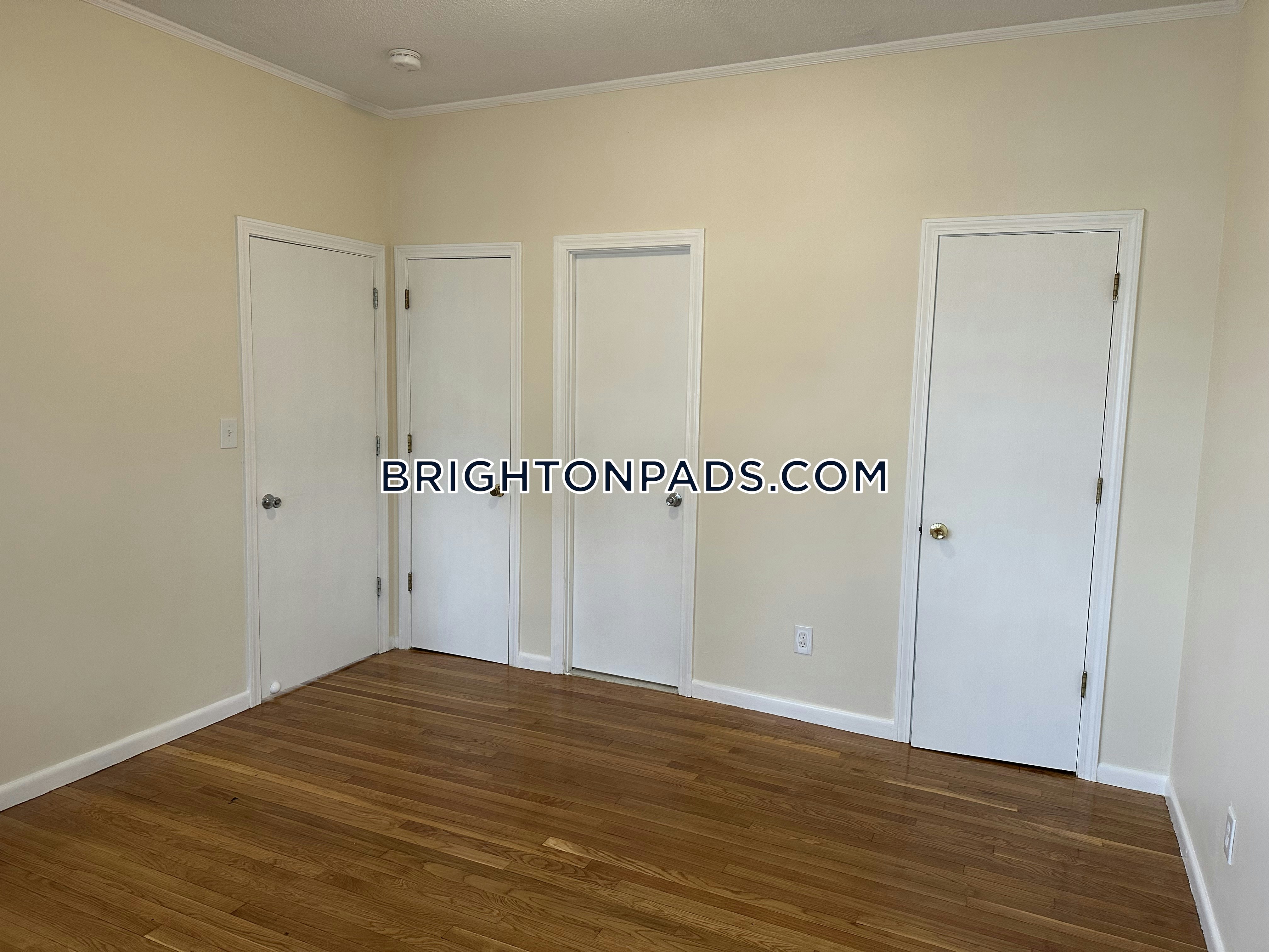 2018 Commonwealth Ave, Brighton