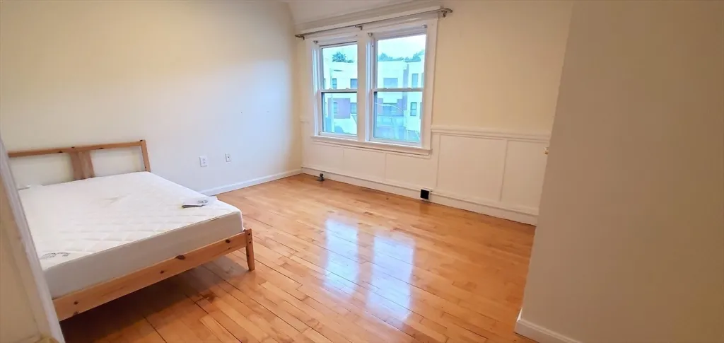 96 Chestnut Hill Ave, Brighton