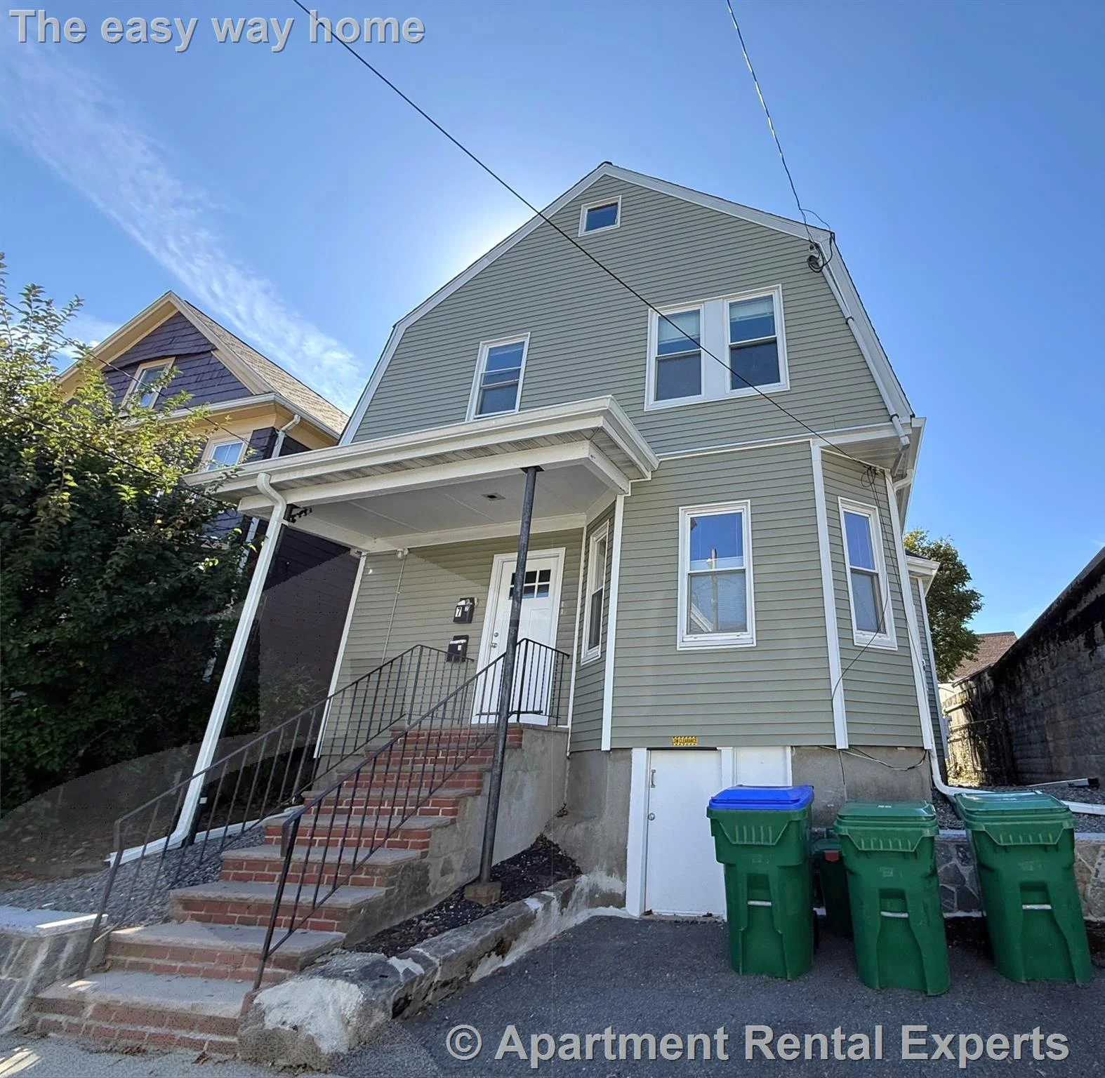 7 Leyden Ave, Magoun Square