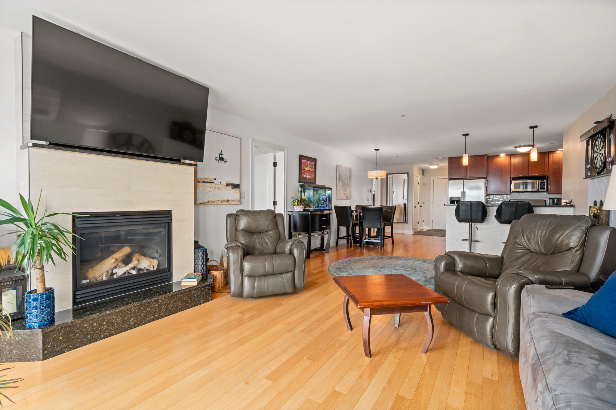 320 West 3rd St, South Boston