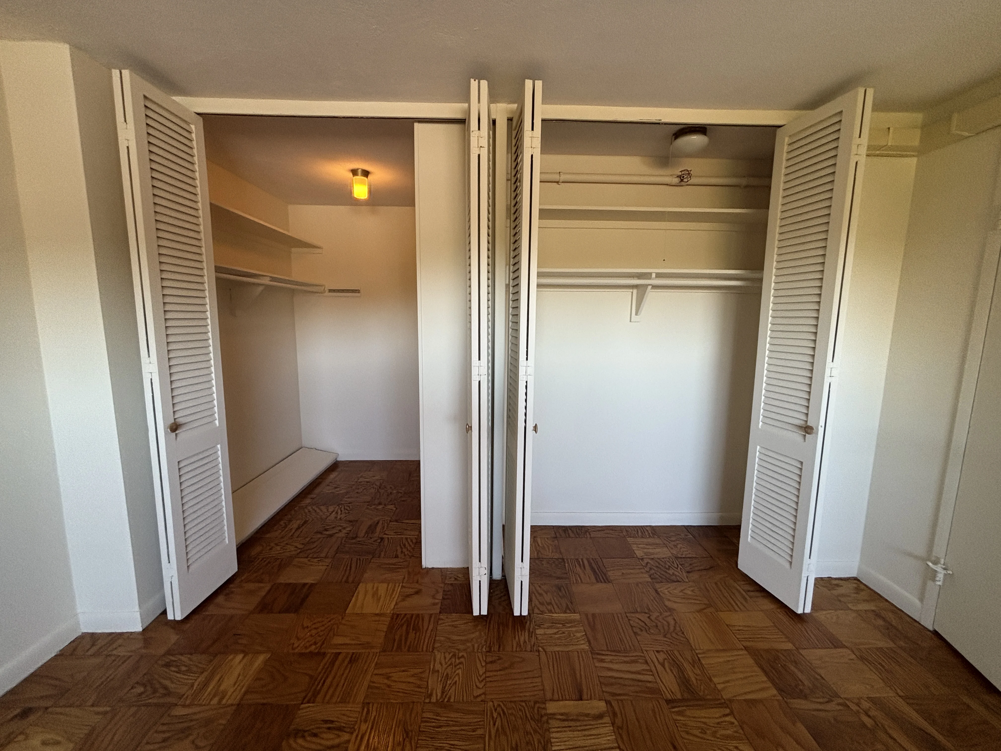 101 Monmouth St, Longwood