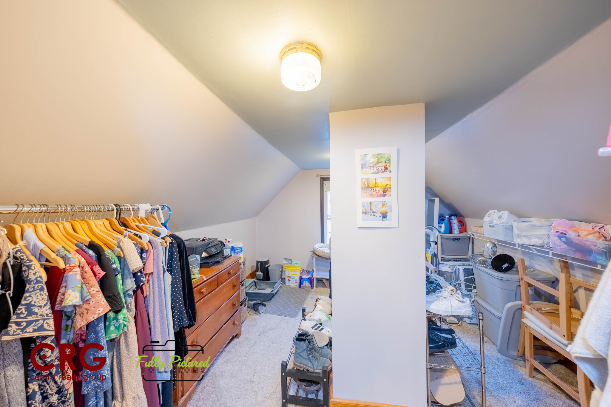 11 Beecher Ter, Thompsonville