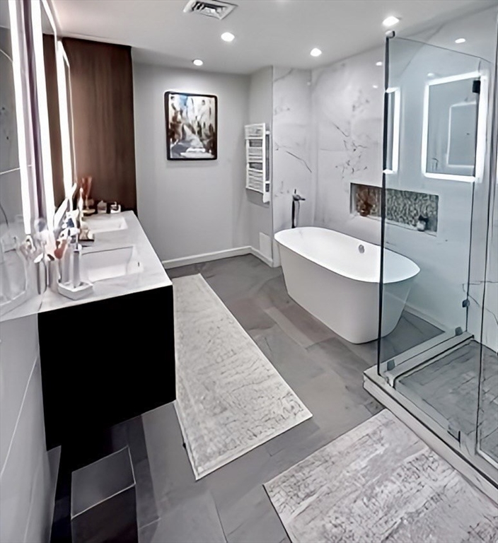 28 Tanglewood Rd, Newton