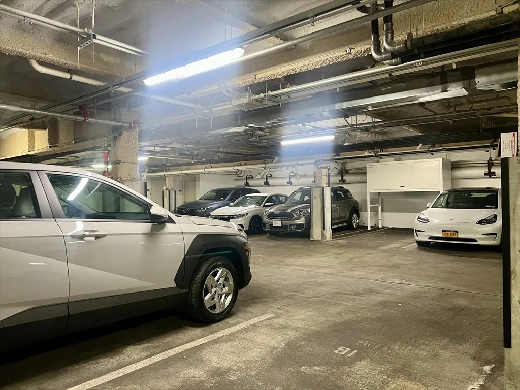 305 Webster Ave, Inman Square