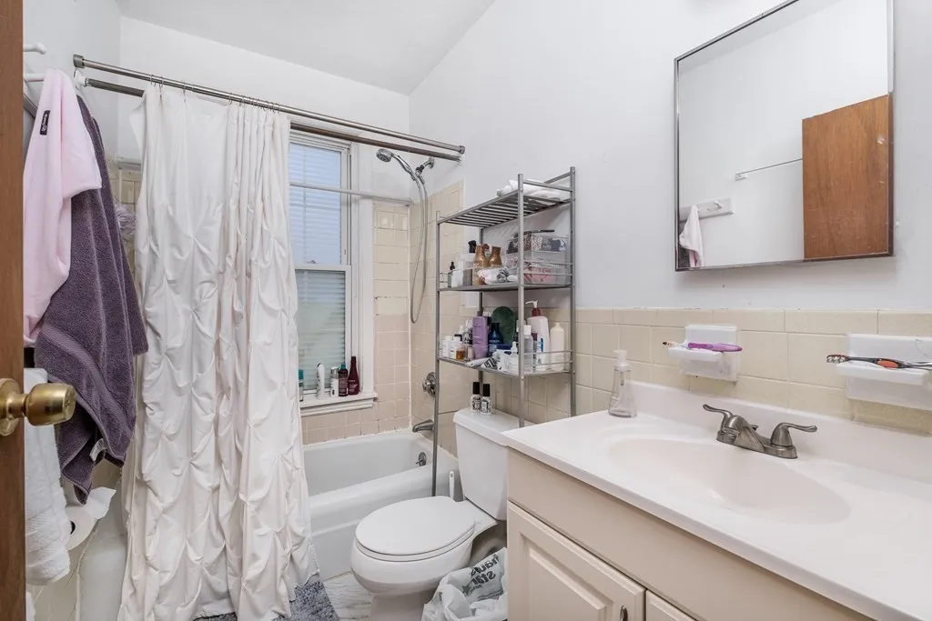 4 Wigglesworth St, Mission Hill