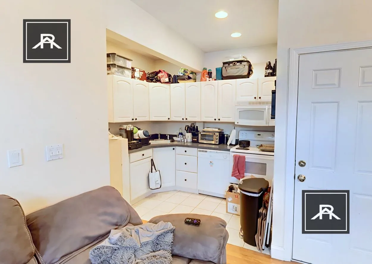 1801 Beacon St, Brookline