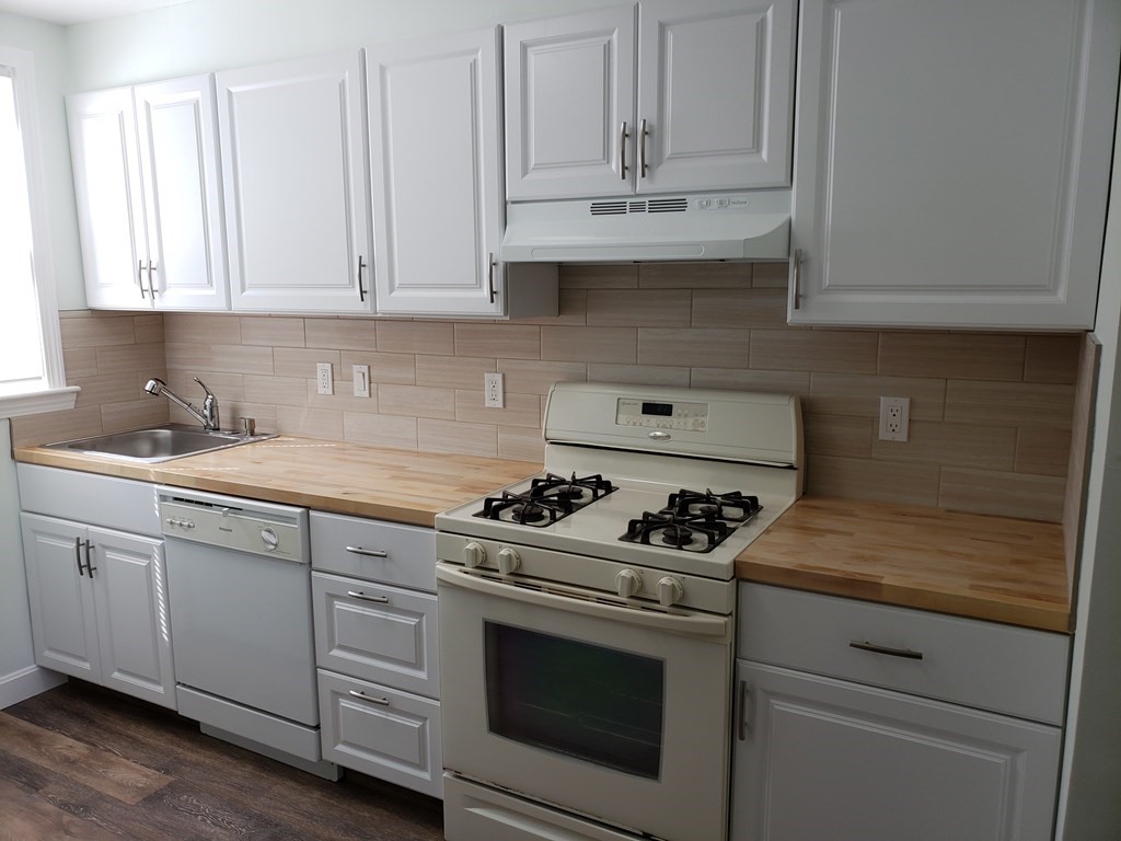 16 Jason St, Arlington