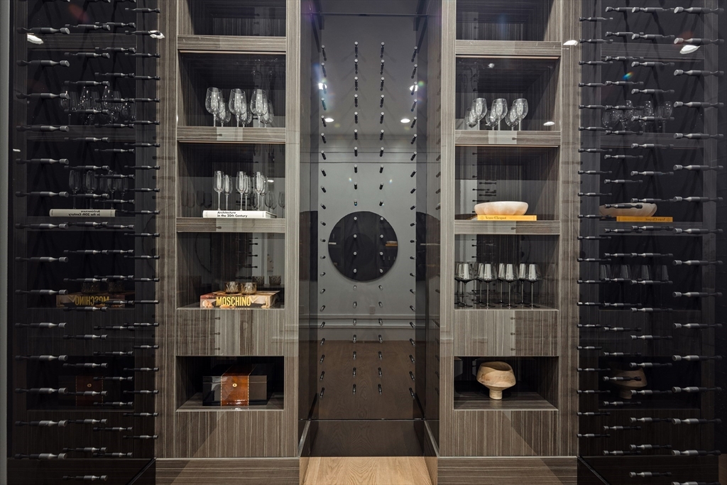 138 Woodland Rd, Brookline