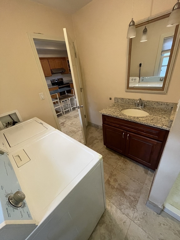 32 Suffolk St, The Port