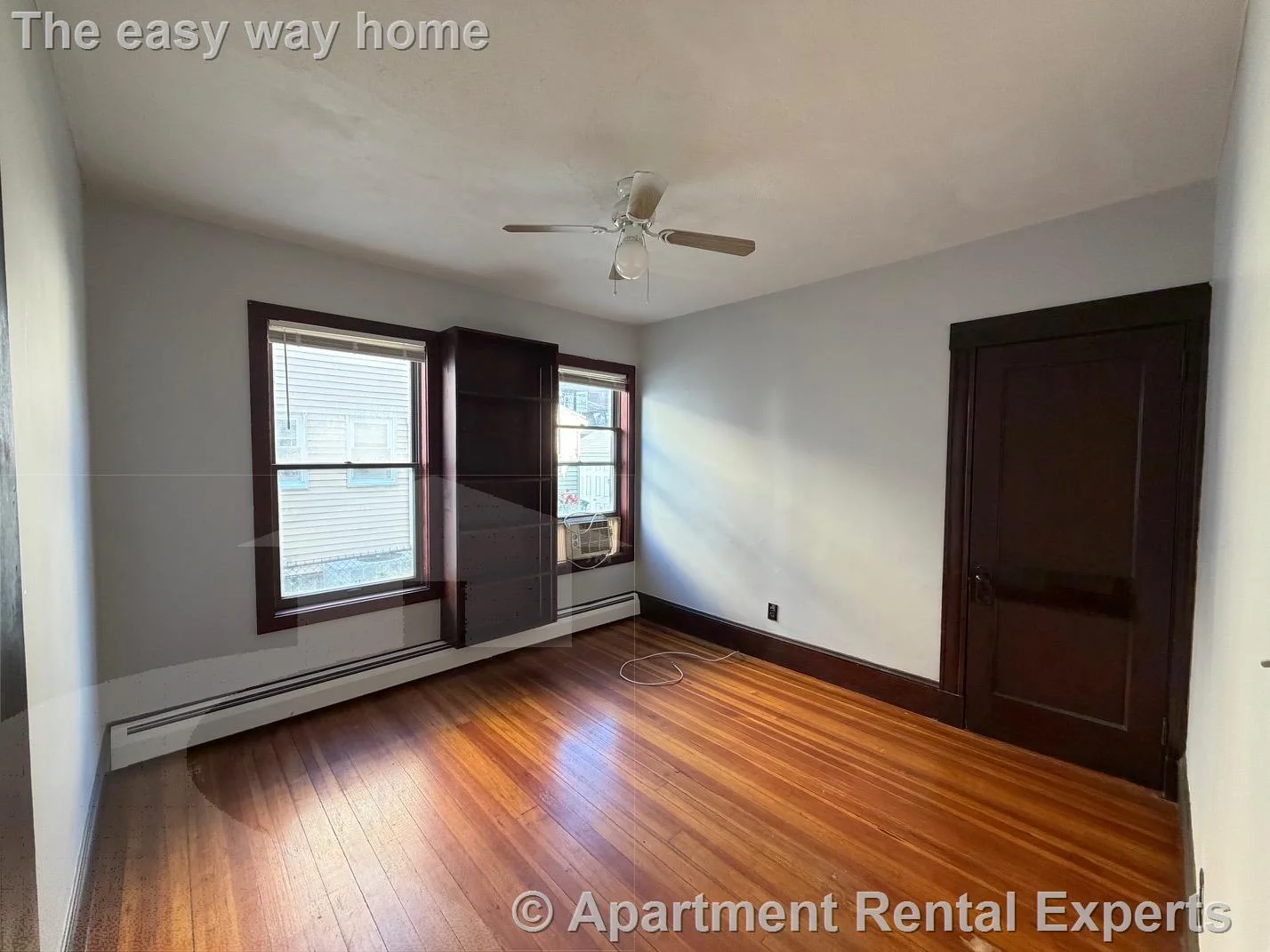 31 Illinois Ave, East Somerville