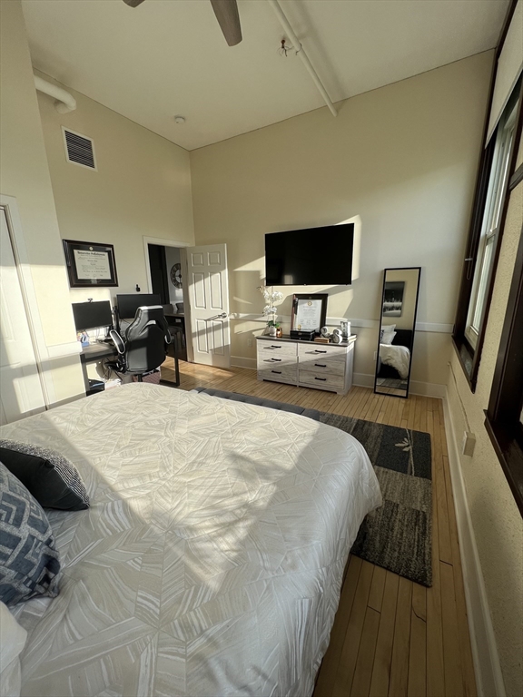 948 Main St, Waltham