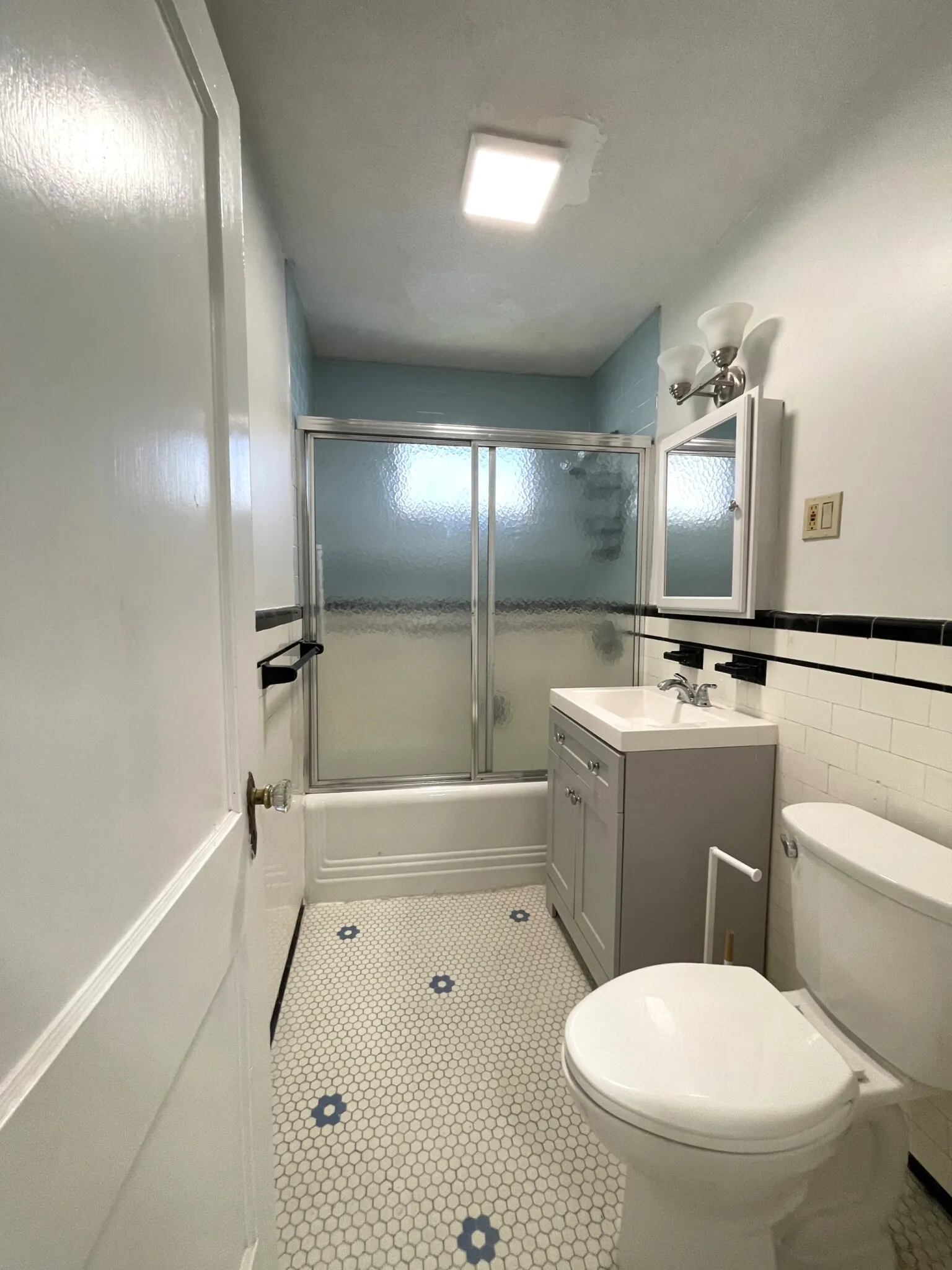 58 Edgecliff Rd, Strawberry Hill