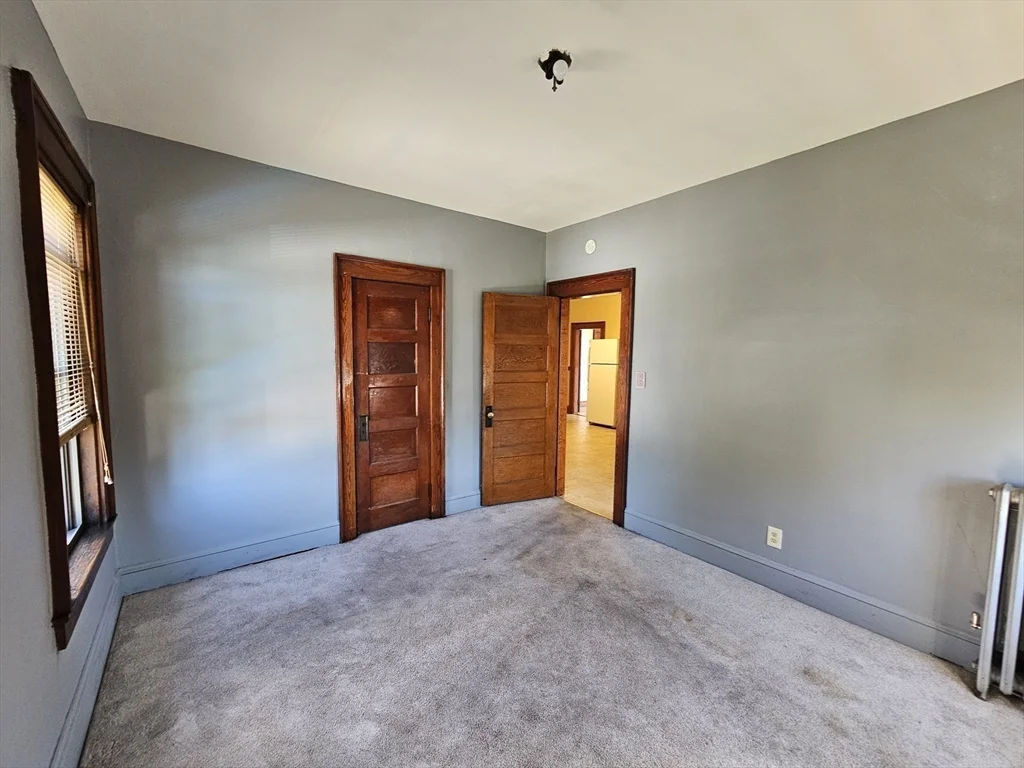 30 Bemis St, Chicopee
