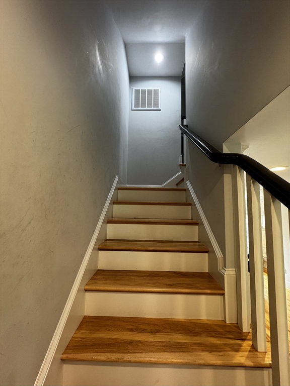 44 Evergreen St, Jamaica Plain