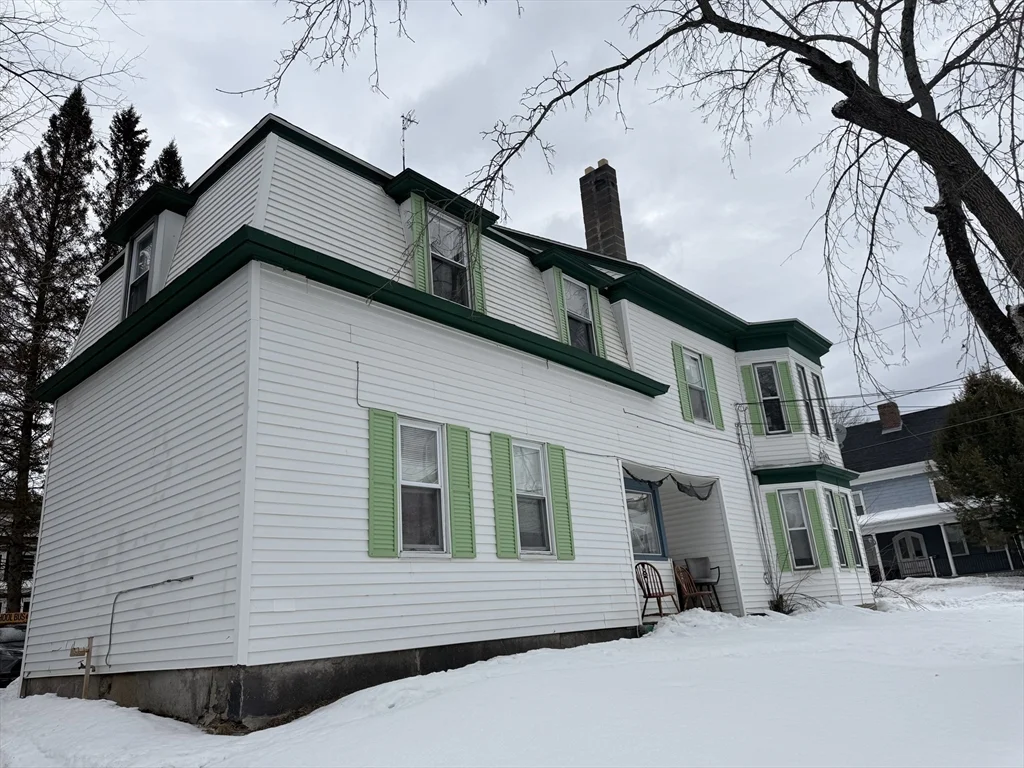 322 Central St, Winchendon