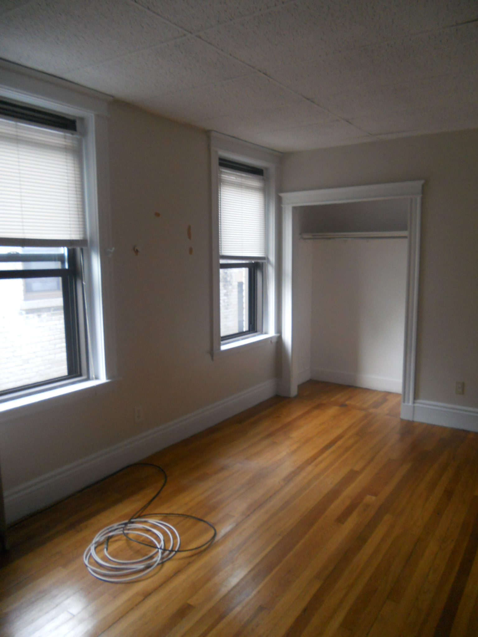 40 Carlton St, Longwood