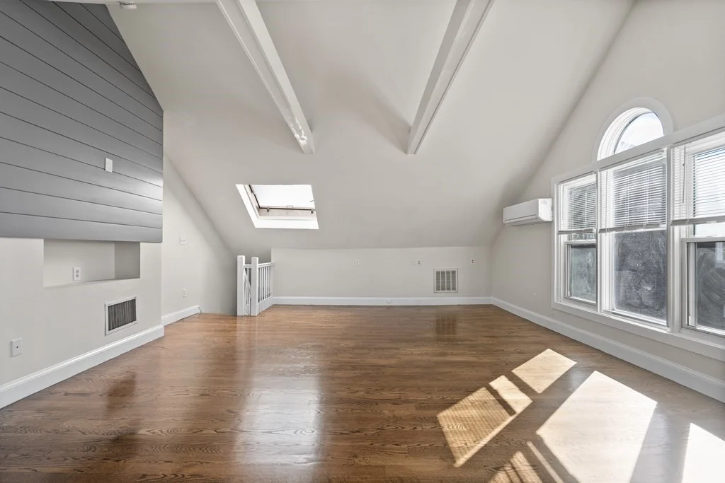 118 Dorchester St, South Boston
