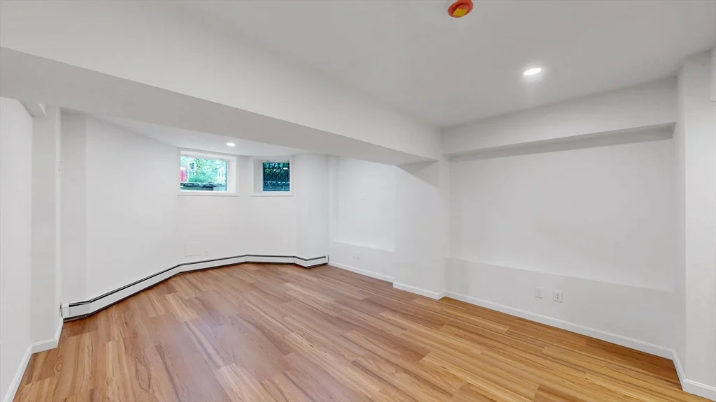 173 Marlborough St, Back Bay