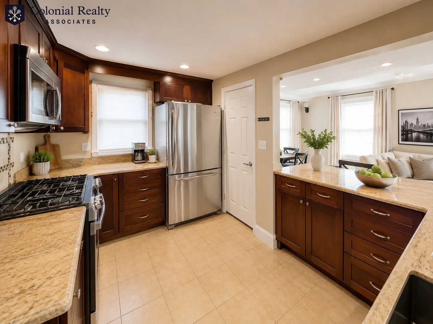 40 Glenellen Rd, West Roxbury
