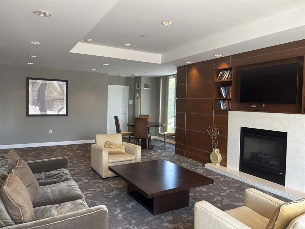 100 Station Landing, Wellington