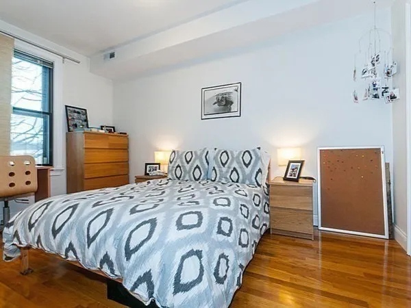 43 Thorndike St, Roxbury