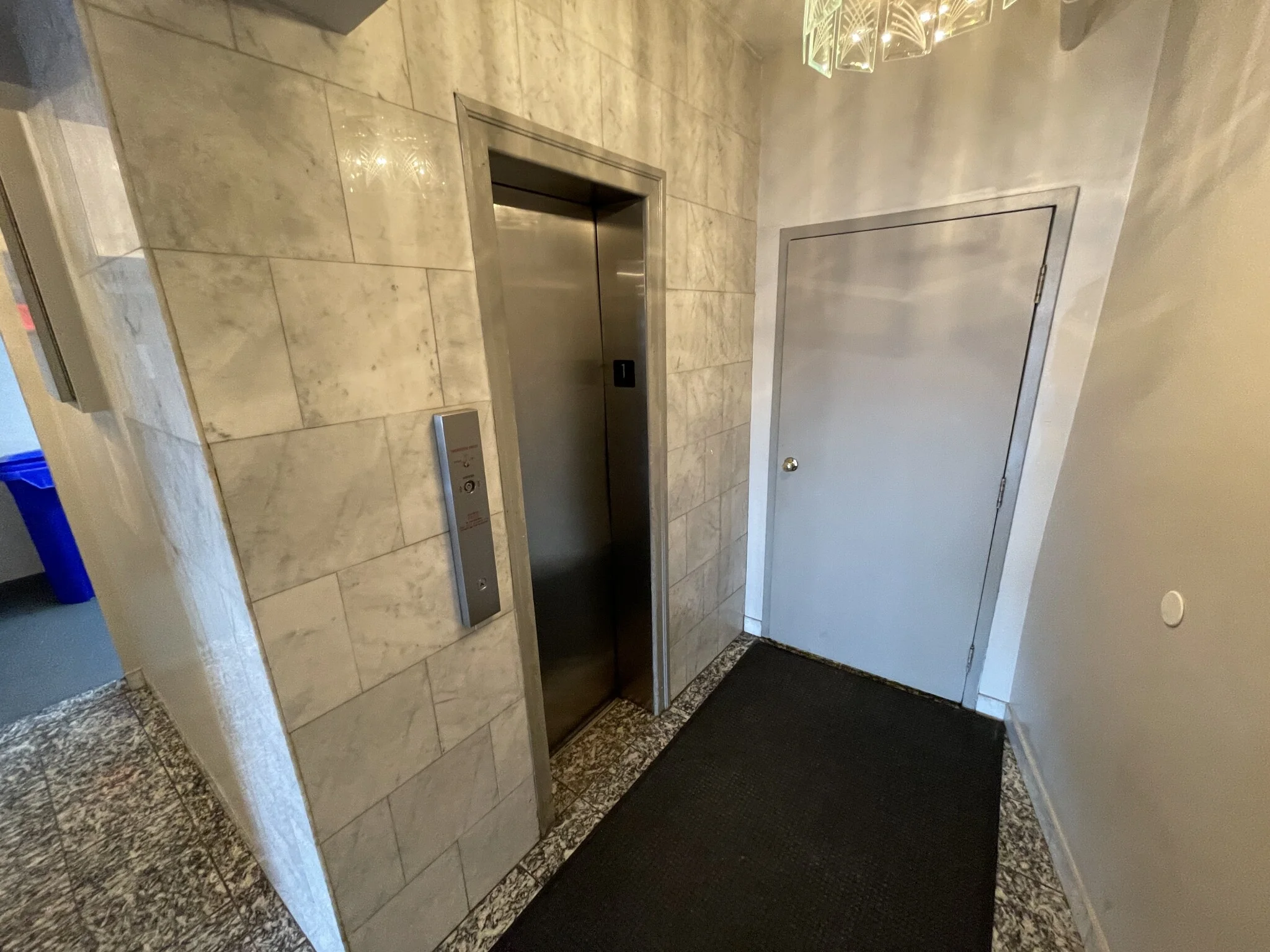 231 Harrison Ave, Chinatown