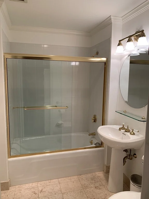 197 8th, Charlestown