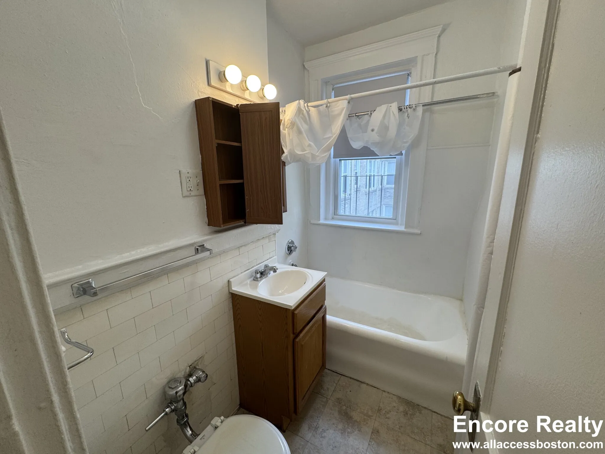 1171 Boylston St, Fenway