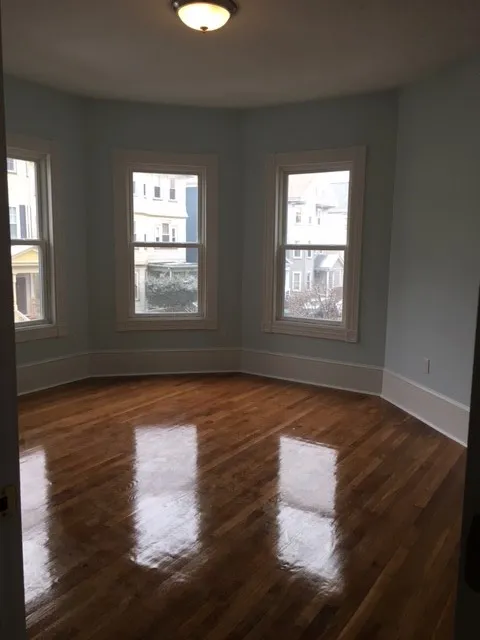 5 Dalrymple St, Jamaica Plain