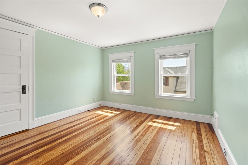 9-11 West St, Norwood