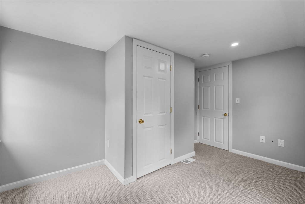 28 Greenwood Ave, Weymouth