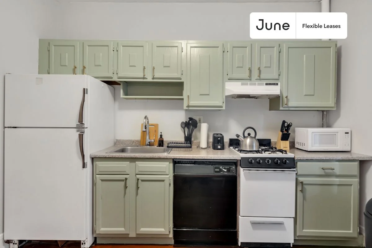 1905 Beacon St, Brookline