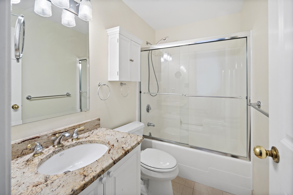 4 Charlesgate E, Back Bay