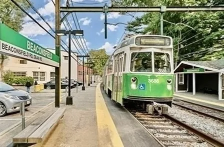 120 Beaconsfield Rd, Brookline