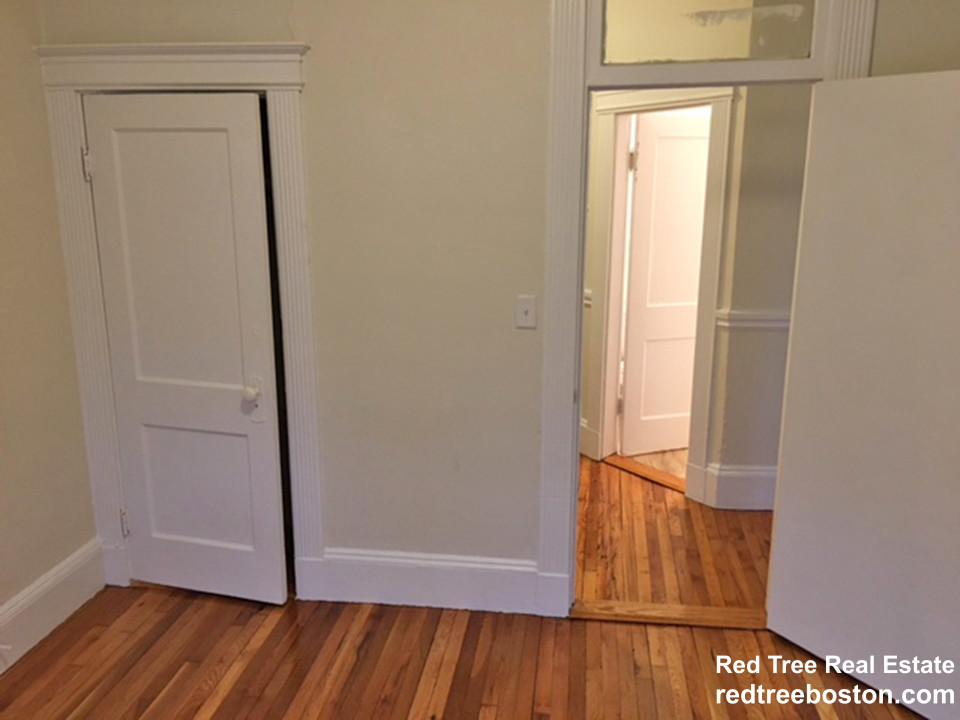 1334 Commonwealth Ave, Allston