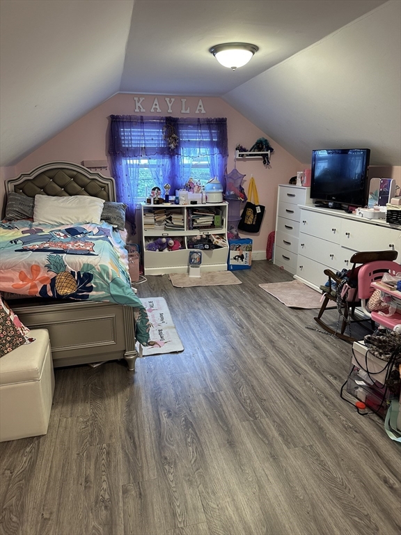 598 Beech, Hyde Park