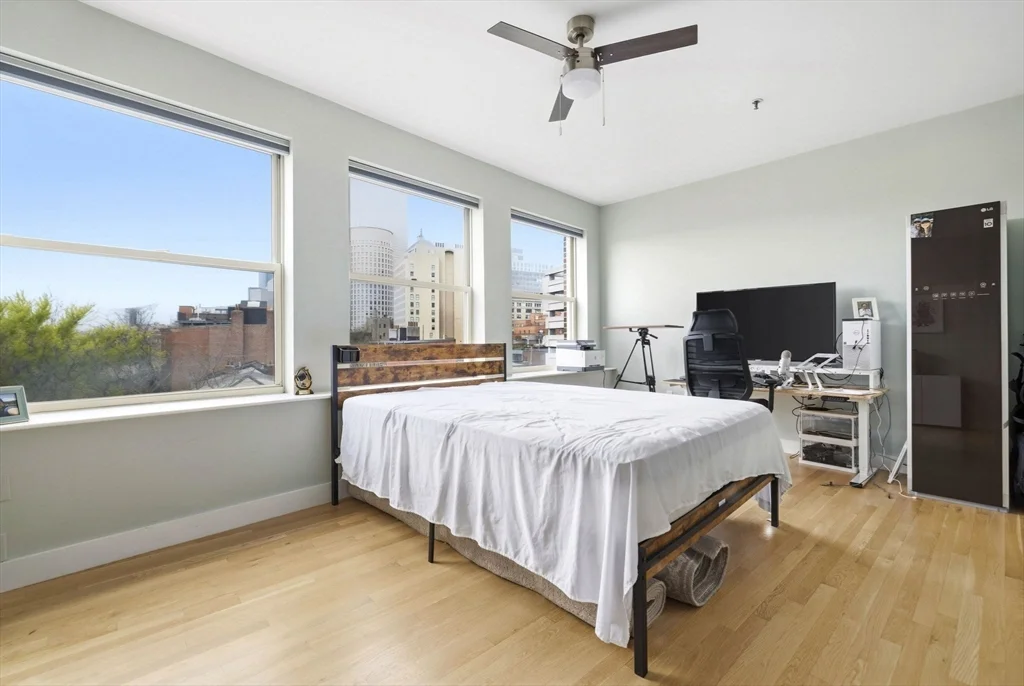 96 Broadway, Back Bay