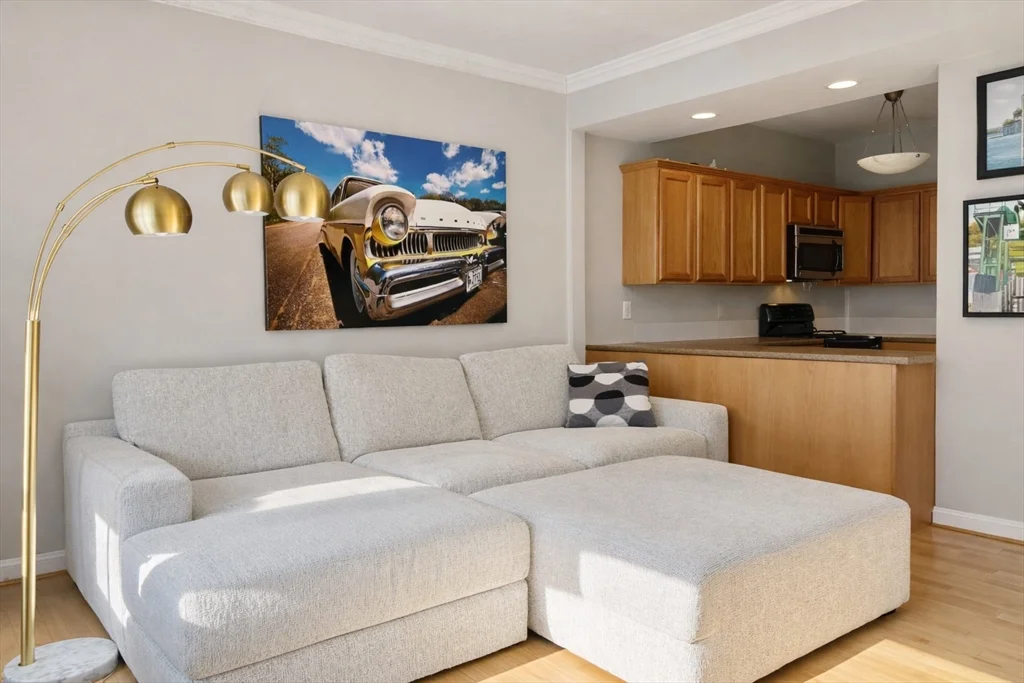 666 E 5th St, South Boston