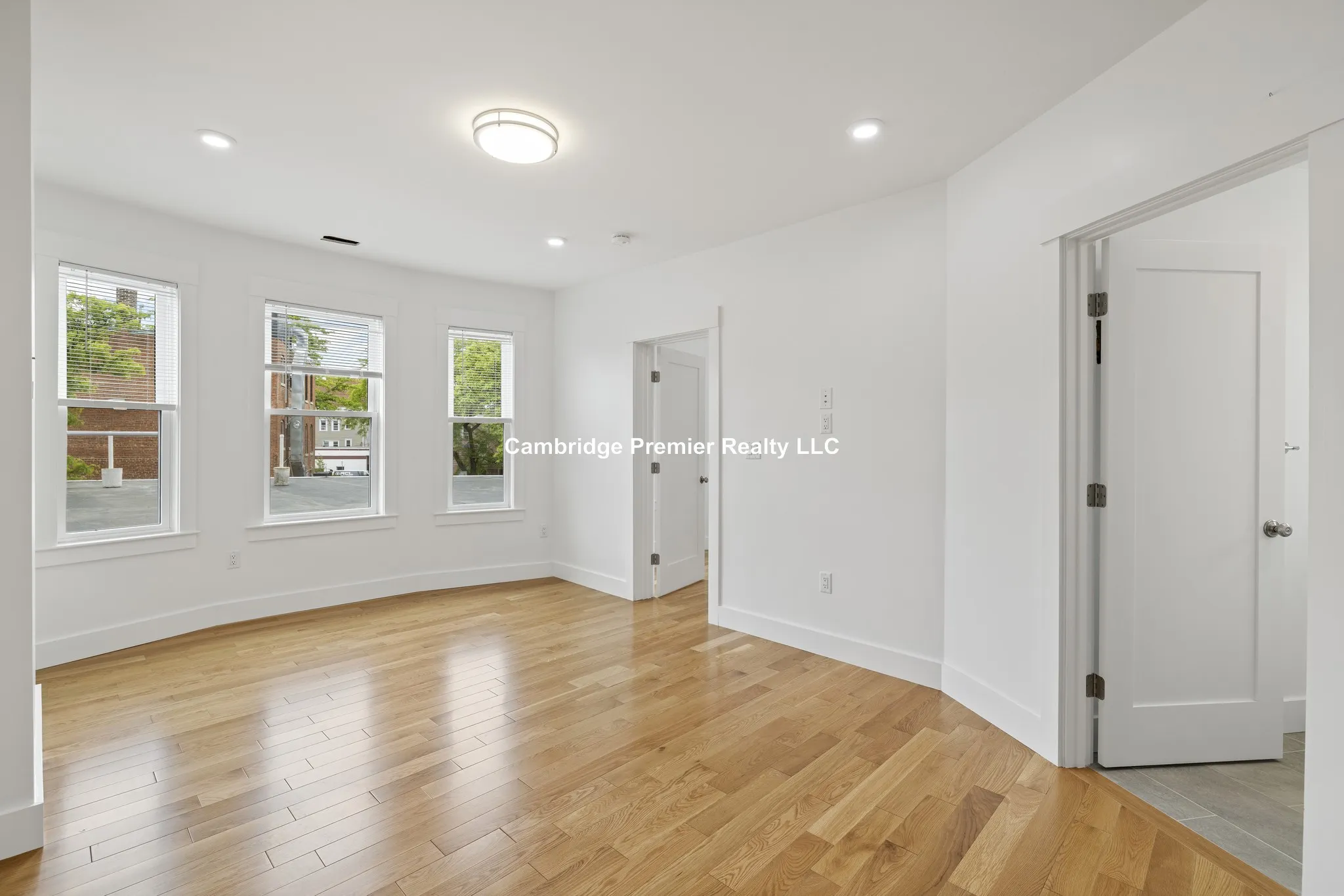 406 Columbia St, Wellington-Harrington