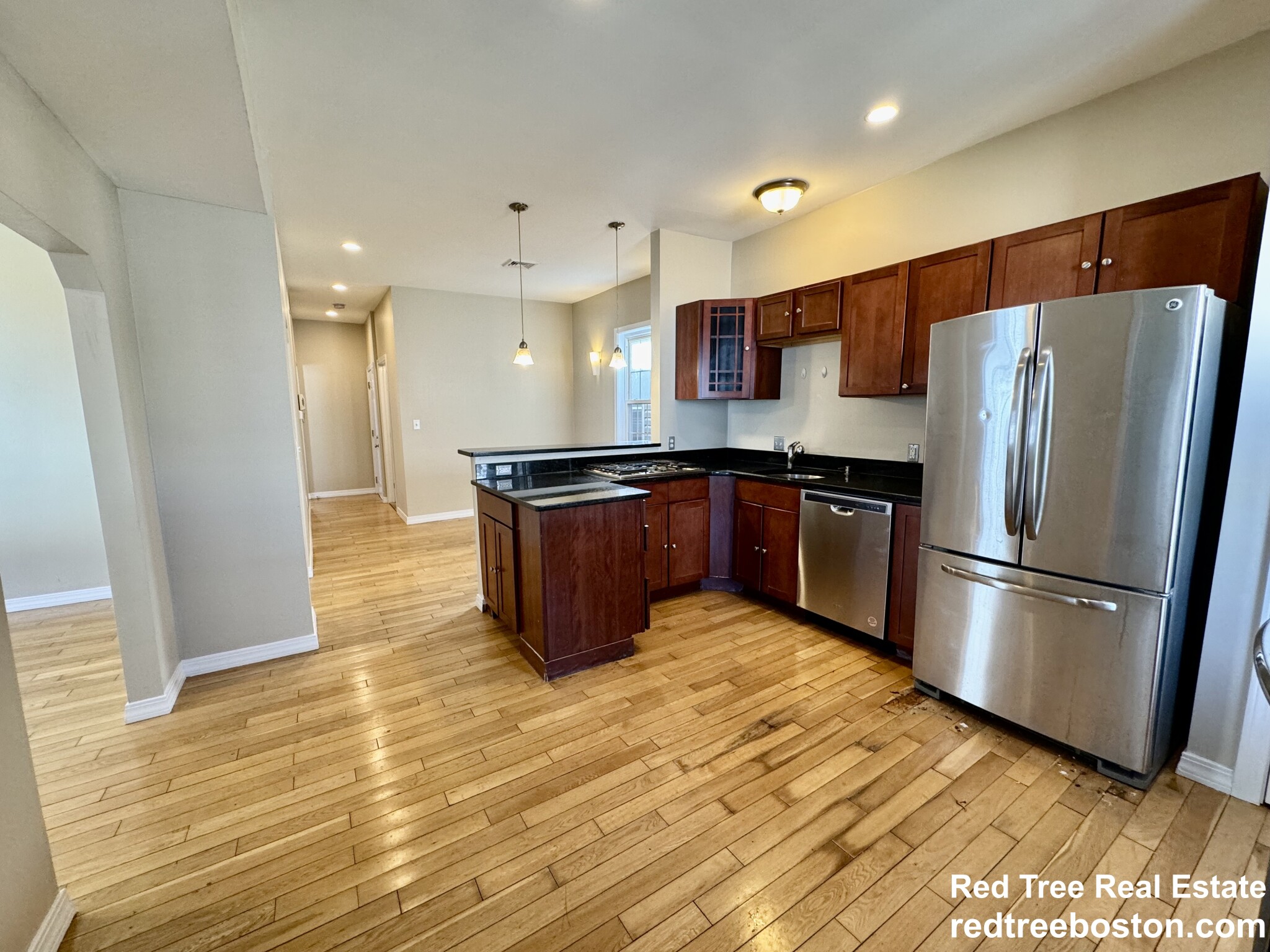 22 Elmore St, Roxbury