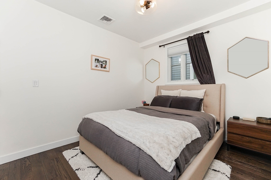 213 East Eagle St, East Boston