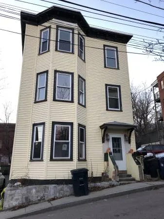 6 Bickford Ave, Mission Hill