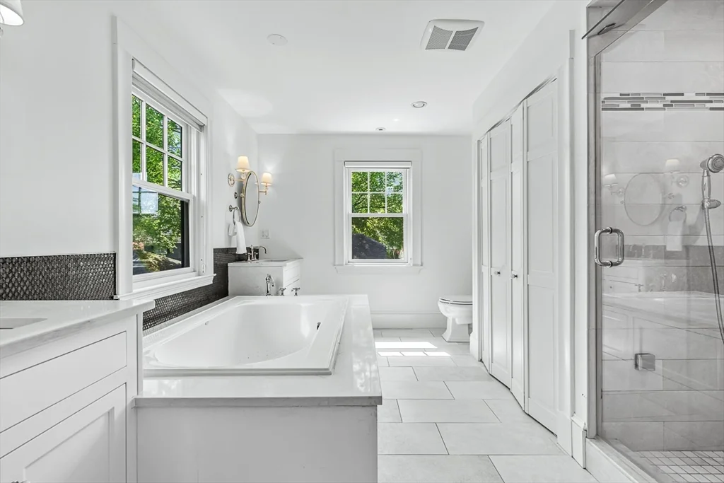 54 Wedgemere Ave, Wedgemere