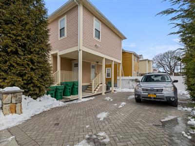 72 Bowdoin St, South Medford