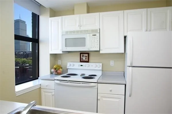 4 Charlesgate E, Back Bay