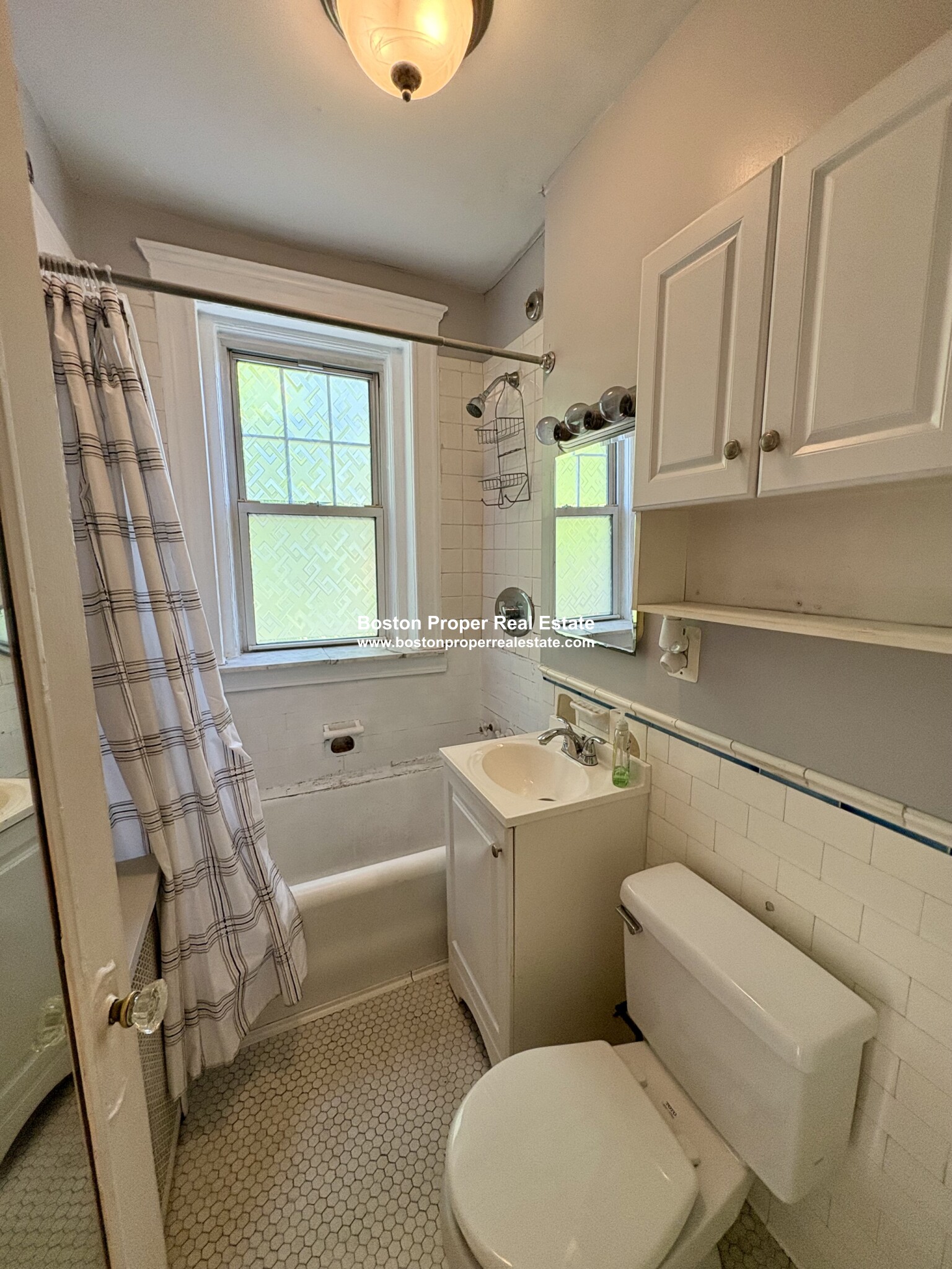 118 Riverway, Longwood