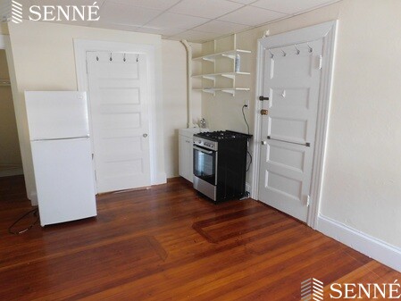 15 Prentiss St, Baldwin