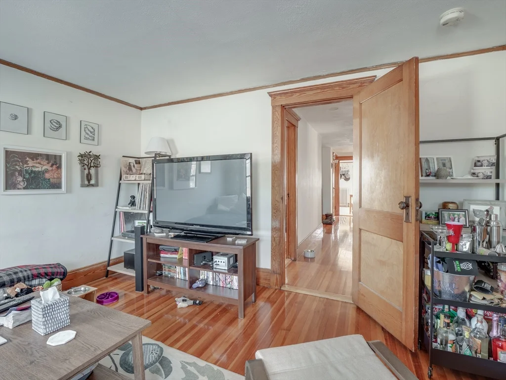 60 Powder House Blvd, Tufts