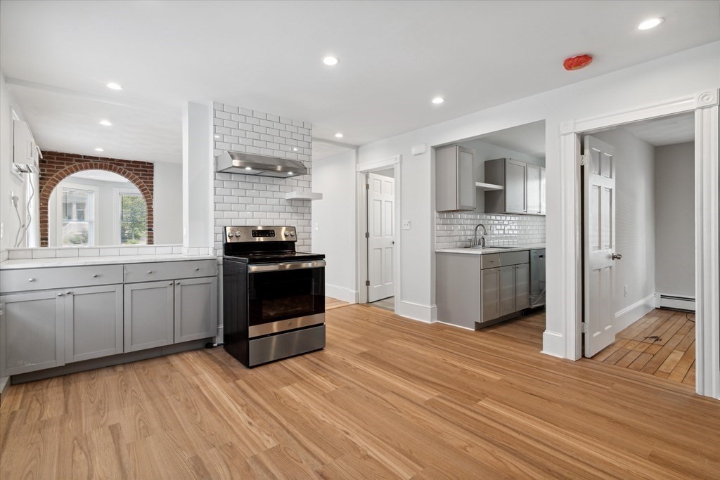 3 Orchard St, Revere