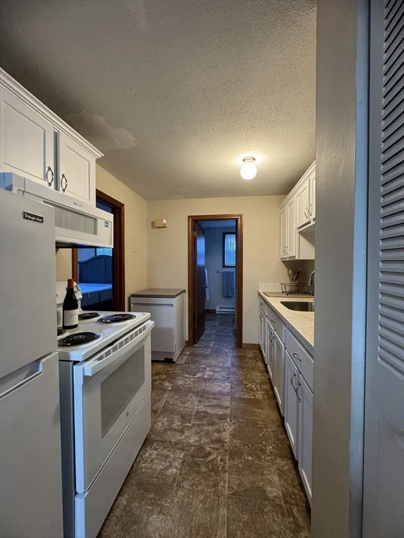 297 Ashland, Southbridge